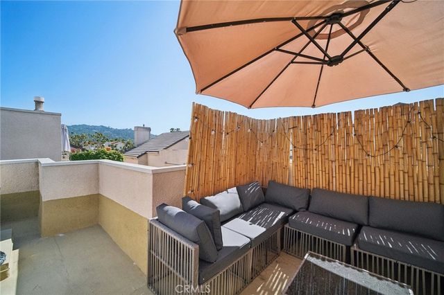 10659 Bloomfield Street, Toluca Lake, CA 91602
