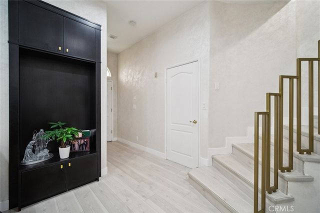 10659 Bloomfield Street, Toluca Lake, CA 91602
