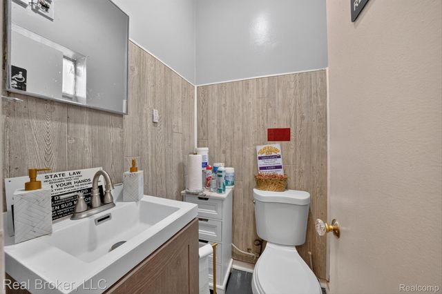 22713-22715 Plymouth Road, Detroit, MI 48239
