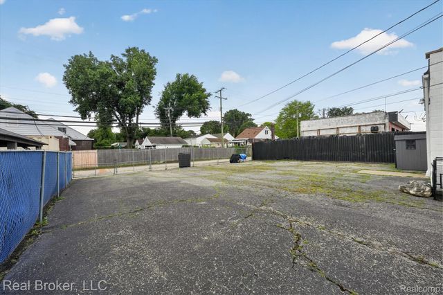 22713-22715 Plymouth Road, Detroit, MI 48239