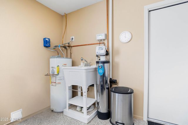 13635 W GEMSTONE Drive, Sun City West, AZ 85375