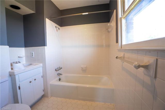 1437 Price Road, Eden, NC 27288