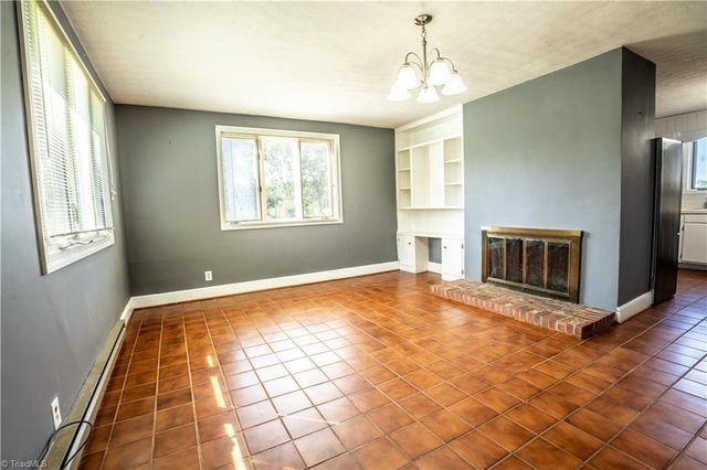 1437 Price Road, Eden, NC 27288