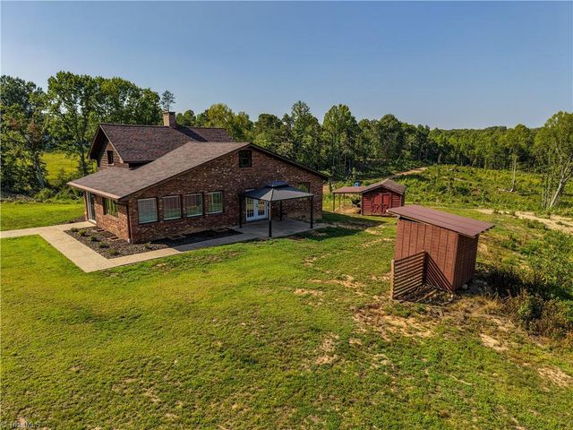 1437 Price Road, Eden, NC 27288