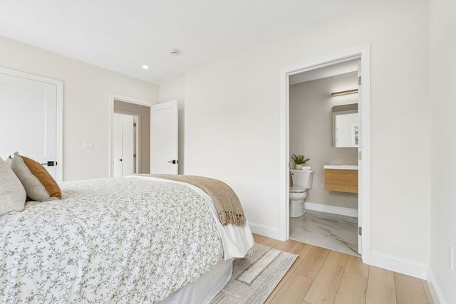 77 Hurd St, Lynn, MA 01905