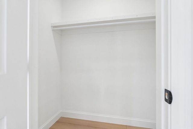77 Hurd St, Lynn, MA 01905