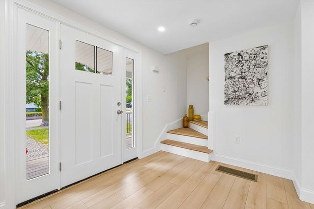 77 Hurd St, Lynn, MA 01905