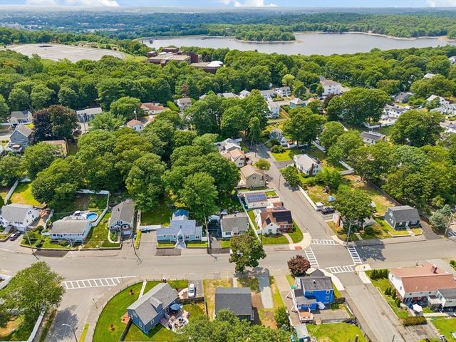 77 Hurd St, Lynn, MA 01905