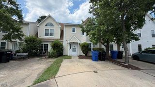 4704 Padma CT, Virginia Beach, VA 23462