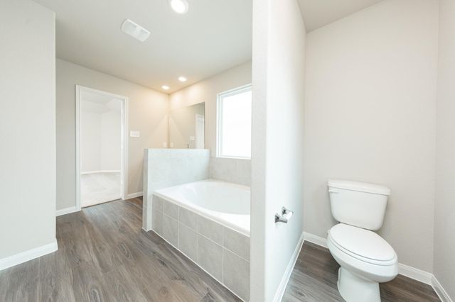 2549 Hawks Eye Drive, Conroe, TX 77301