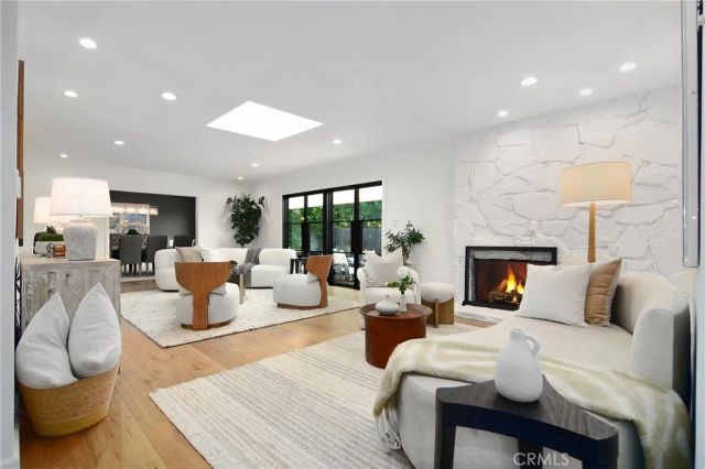 20367 Lander Drive, Woodland Hills, CA 91364