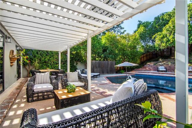 20367 Lander Drive, Woodland Hills, CA 91364