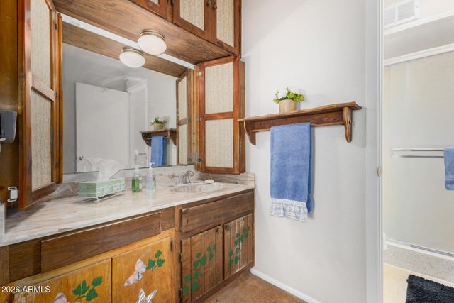 5825 W SUNNYSLOPE Lane, Glendale, AZ 85302