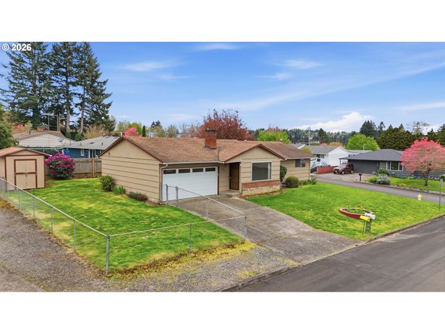 18010 Se PERSHING Ct, Gresham, OR 97236