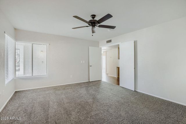 415 W GRANDVIEW Road, Phoenix, AZ 85023