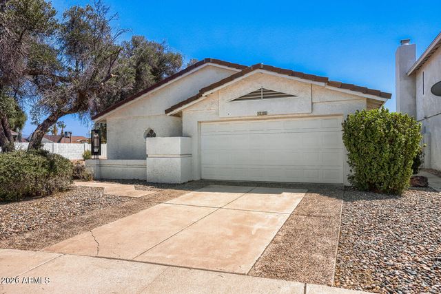 415 W GRANDVIEW Road, Phoenix, AZ 85023