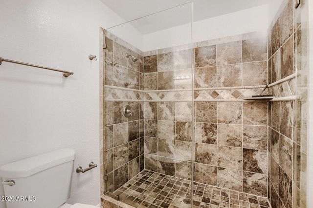 415 W GRANDVIEW Road, Phoenix, AZ 85023
