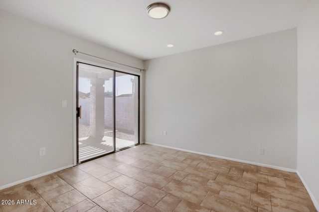 415 W GRANDVIEW Road, Phoenix, AZ 85023