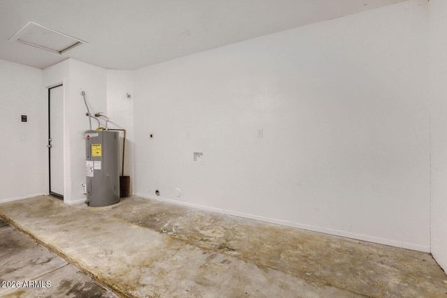 415 W GRANDVIEW Road, Phoenix, AZ 85023