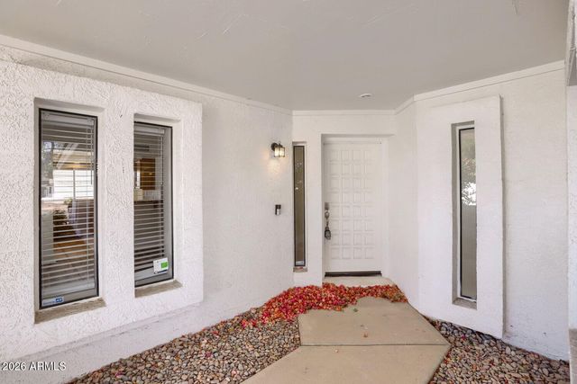 415 W GRANDVIEW Road, Phoenix, AZ 85023