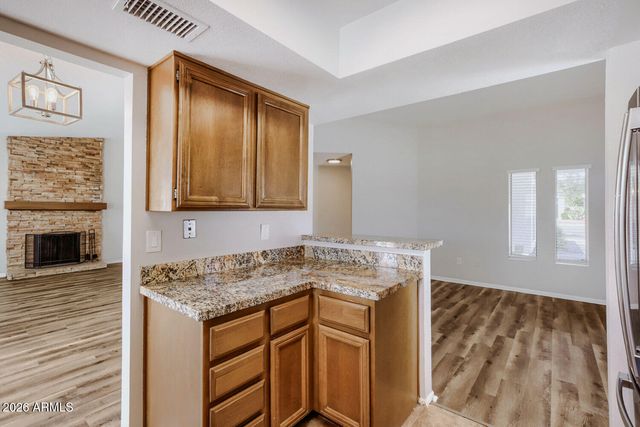 415 W GRANDVIEW Road, Phoenix, AZ 85023