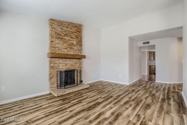 415 W GRANDVIEW Road, Phoenix, AZ 85023