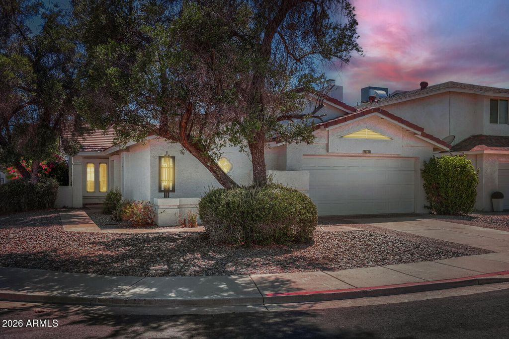 415 W GRANDVIEW Road, Phoenix, AZ 85023 — photo 4