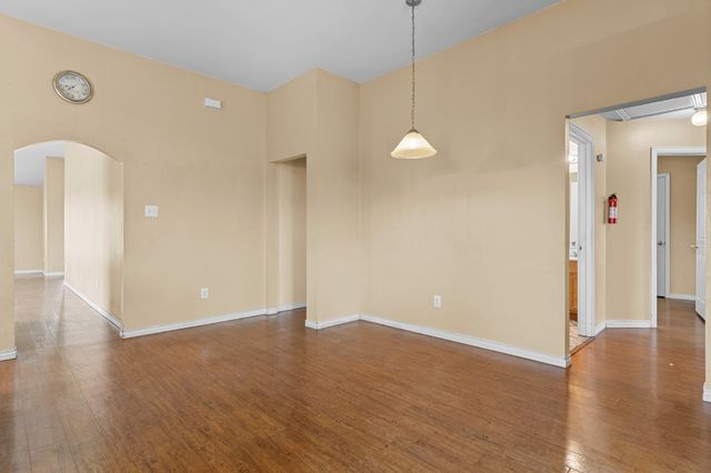100 Lipan Street, Greenville, TX 75402