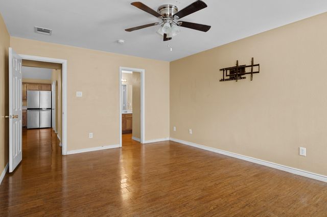 100 Lipan Street, Greenville, TX 75402