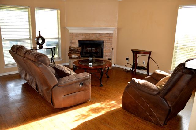 100 Lipan Street, Greenville, TX 75402