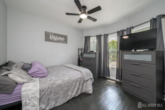 708 E Grand Avenue E, Rahway, NJ 07065