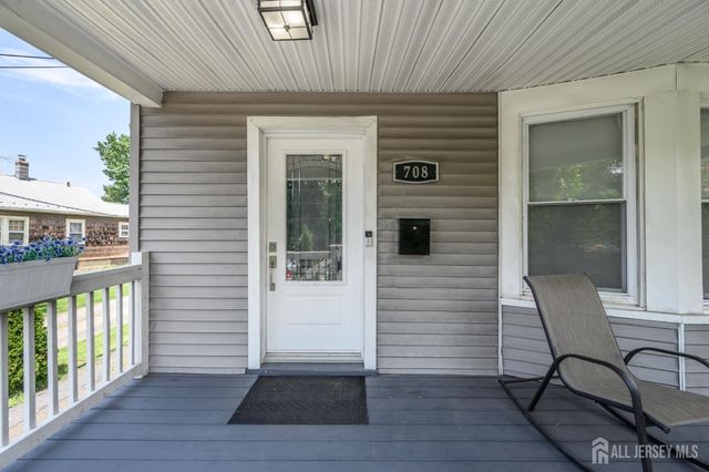708 E Grand Avenue E, Rahway, NJ 07065