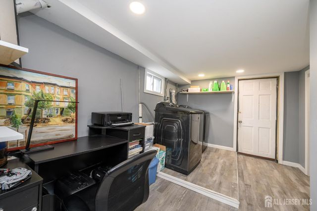 708 E Grand Avenue E, Rahway, NJ 07065
