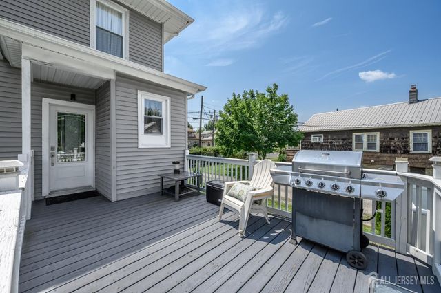708 E Grand Avenue E, Rahway, NJ 07065