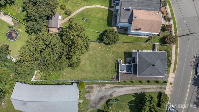 708 E Grand Avenue E, Rahway, NJ 07065