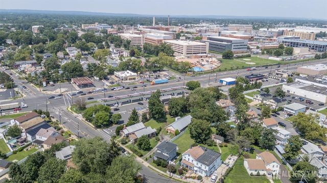 708 E Grand Avenue E, Rahway, NJ 07065