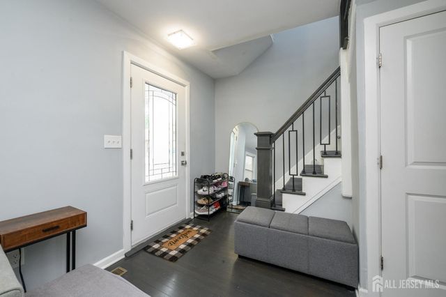 708 E Grand Avenue E, Rahway, NJ 07065