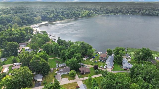 43479 Van Auken Drive, Bangor, MI 49013