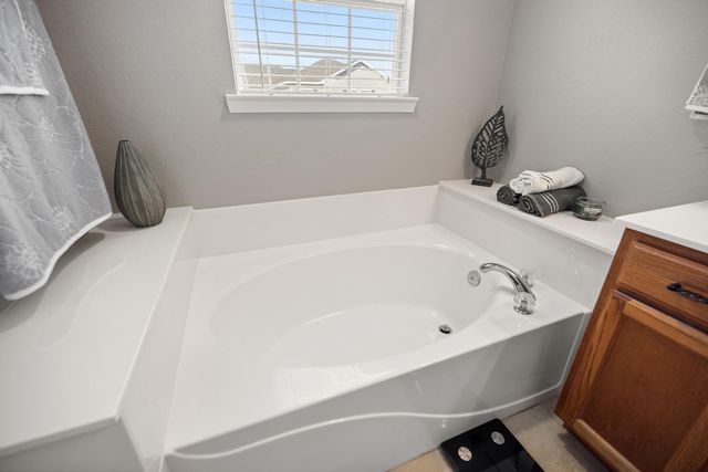 129 Farrah Avenue, Niceville, FL 32578