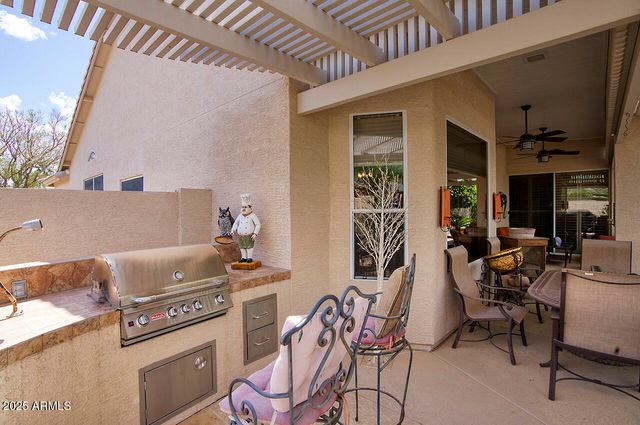 16112 W WHITTON Avenue, Goodyear, AZ 85395