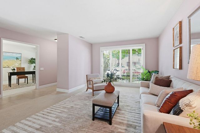 1276 Vanderbilt Way, Sacramento, CA 95825