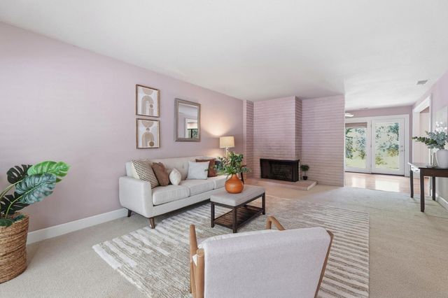 1276 Vanderbilt Way, Sacramento, CA 95825