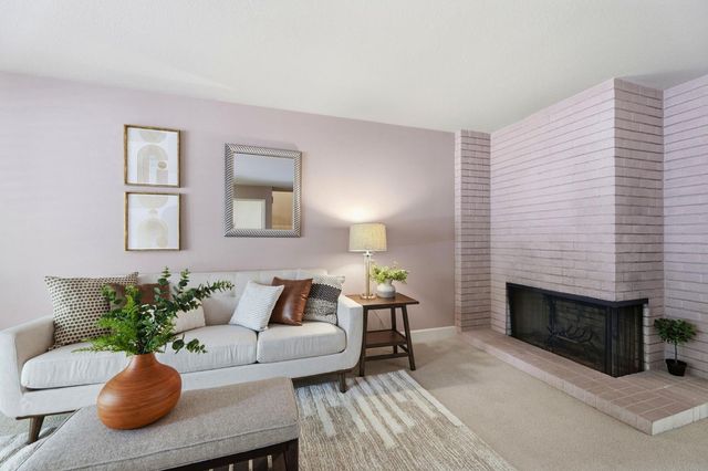 1276 Vanderbilt Way, Sacramento, CA 95825