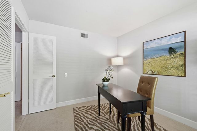 1276 Vanderbilt Way, Sacramento, CA 95825