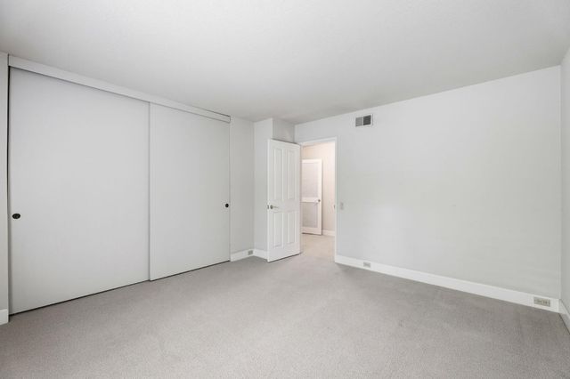 1276 Vanderbilt Way, Sacramento, CA 95825