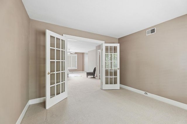 1276 Vanderbilt Way, Sacramento, CA 95825