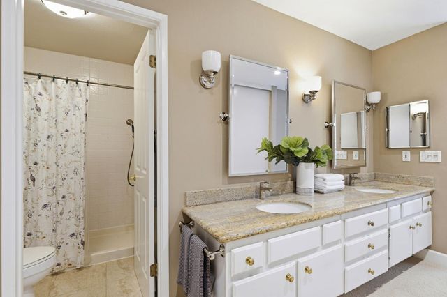 1276 Vanderbilt Way, Sacramento, CA 95825