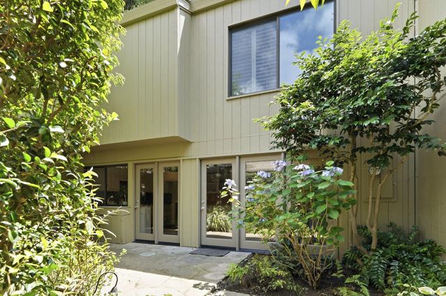 1276 Vanderbilt Way, Sacramento, CA 95825