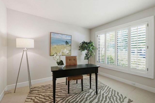1276 Vanderbilt Way, Sacramento, CA 95825