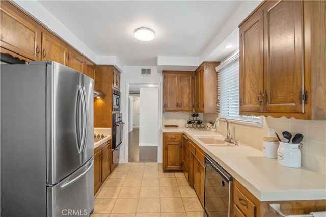 8435 Farralone Avenue, West Hills, CA 91304